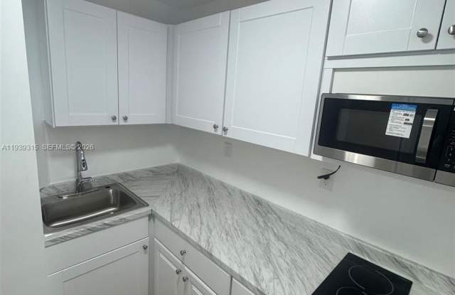 12828 SW 267th St photos photos