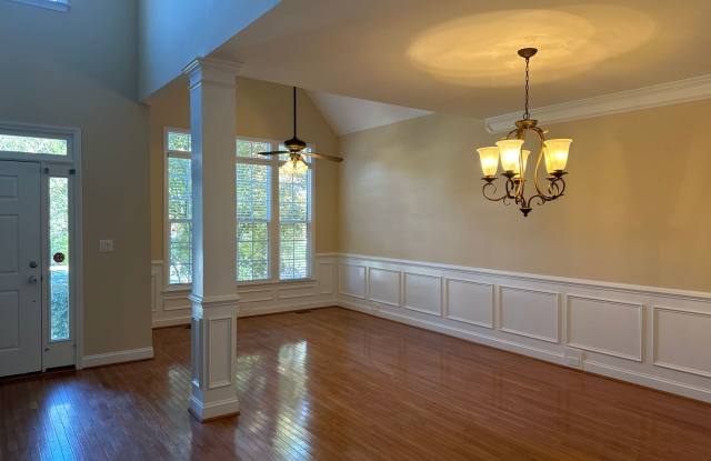 ACC Community 1/2 off 1st MONTHS RENT Gallery 4