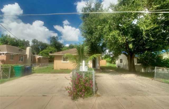4644 NW 23rd Ave # 0 Gallery 2