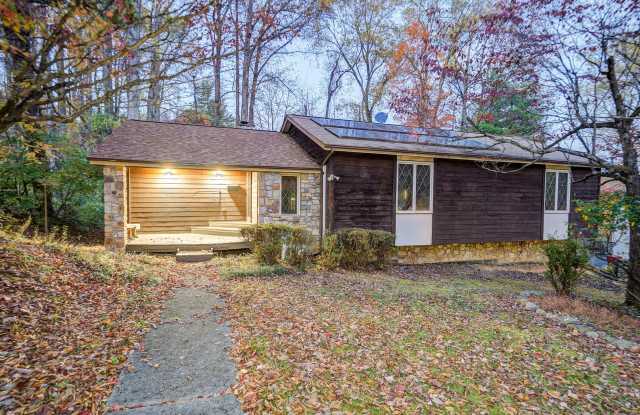 Half off First Month's Rent for December Only - 13 North Foxxborough Lane, Johnson City, TN 37604