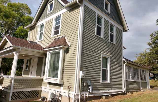 2228 Yew St photos photos 2228 Yew St photos photos