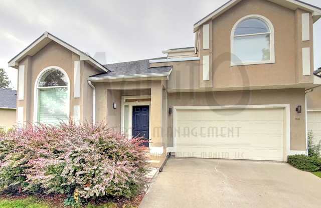 Beautiful Carnahan Crest Home photos photos