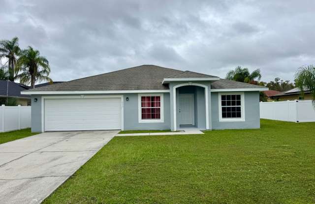 4 Bedroom 2 Bath Home in Poinciana Village 3 photos photos