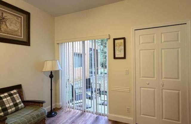 8246 MULLIGAN Circle Gallery 4