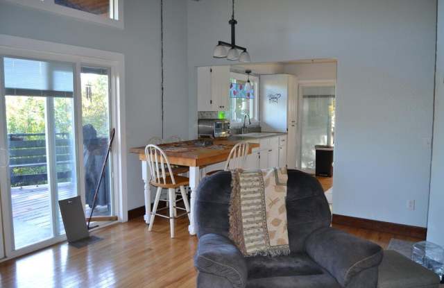 388 Rose Creek Gallery 1