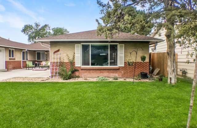 3557 Leyden St - 3557 Leyden Street, Denver, CO 80207