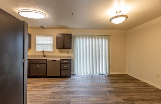 Carlson Woods Townhomes Gallery 4