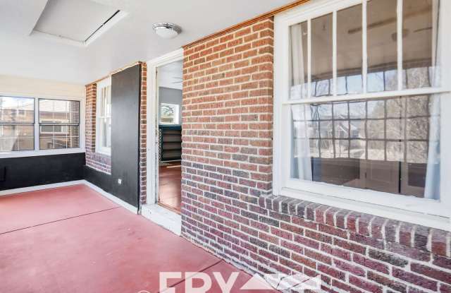 Updated Home Near Highlands and Edgewater photos photos