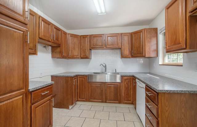 1419 Lafayette Ave photos photos