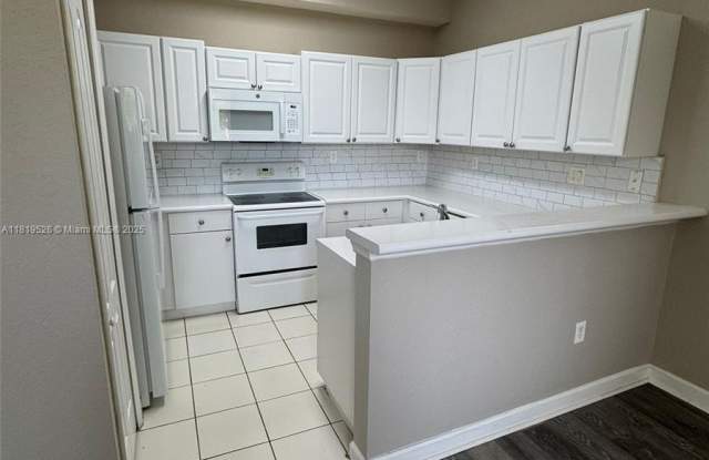 4331 SW 160th Ave photos photos
