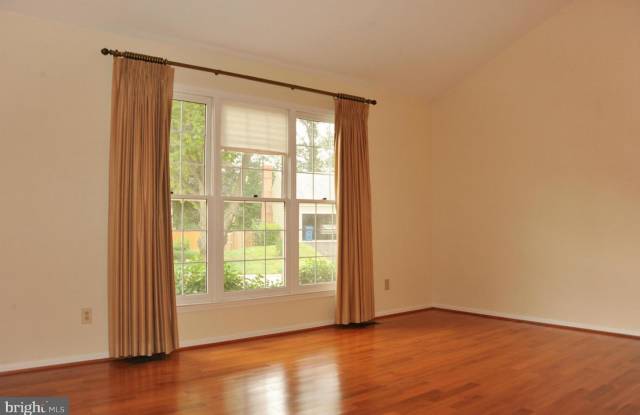 8659 POHICK FOREST CT Gallery 2