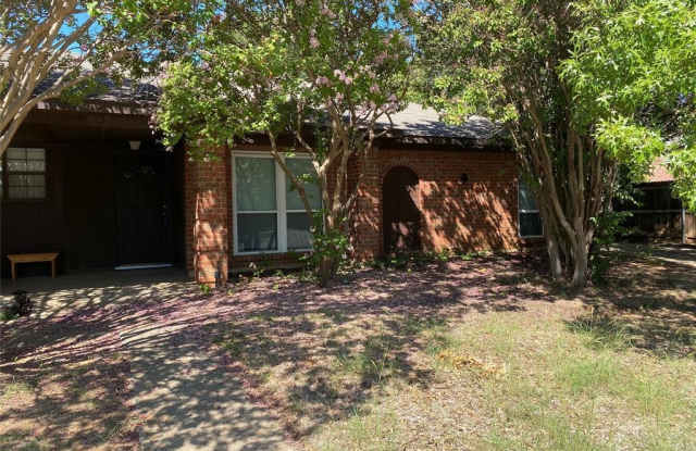 3023 Hilltop Drive Gallery 3