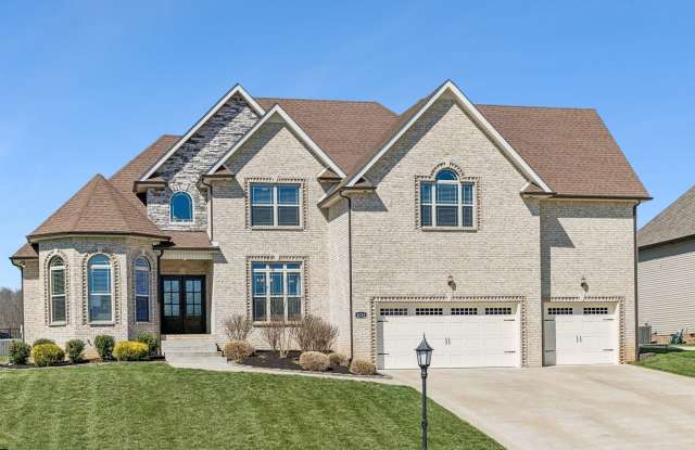 4 Bedroom 3.5 Bathroom Home with no rear neighbors! Gallery 1