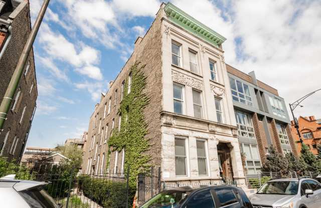 952 N Noble Street photos photos