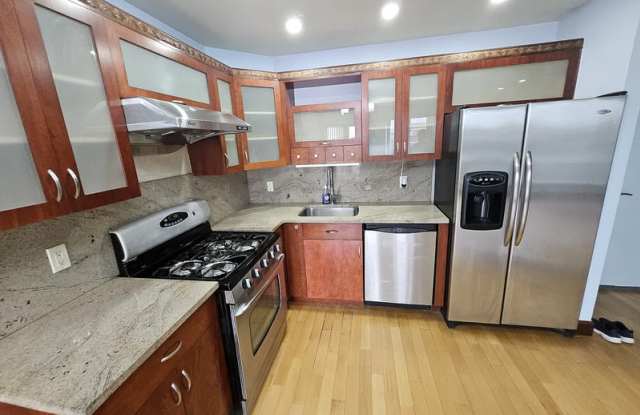 1560 W 6th st photos photos