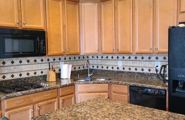 25226 BEACH PL Gallery 4