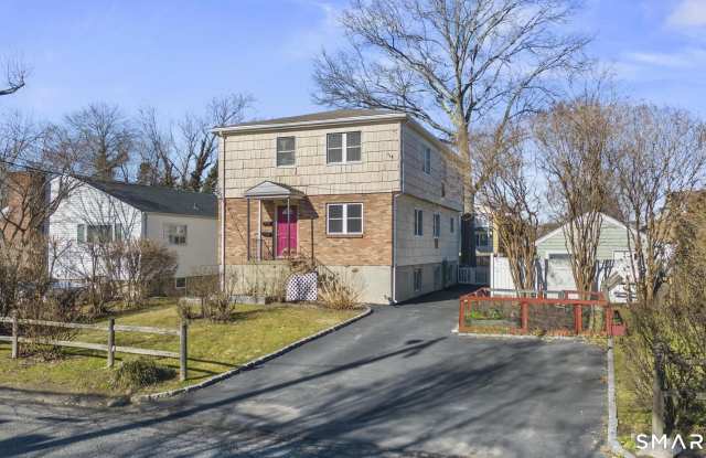 110 Burwood Avenue unit: 2 photos photos 110 Burwood Avenue unit: 2 photos photos