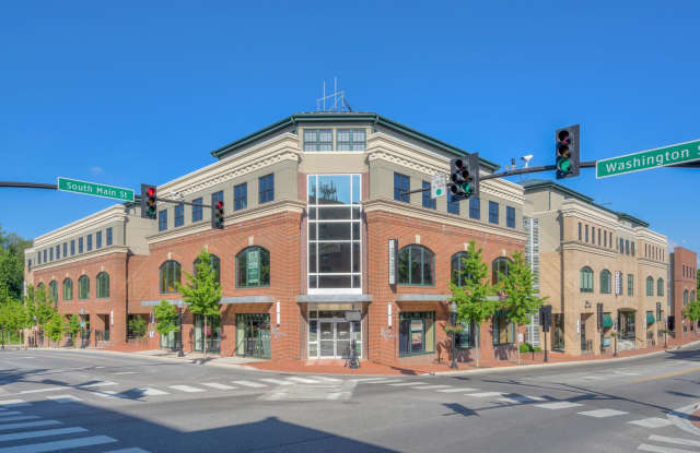 Kent Square Condo Unit 404 Gallery 1