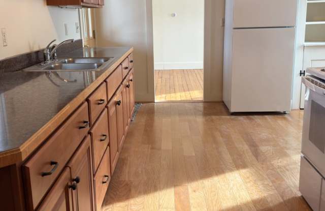 14 Maple Street photos photos