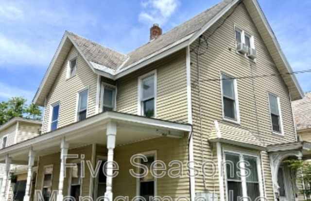 21 Lafayette Place -4 photos photos