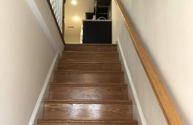 604 19th St., NE Gallery 2