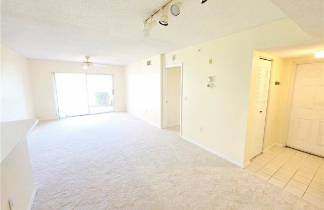 1590 S 42nd Circle Gallery 4
