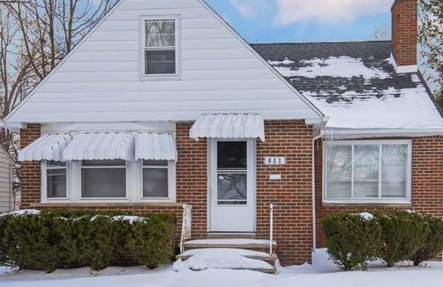 411 E 264th St - 411 East 264th Street, Euclid, OH 44132