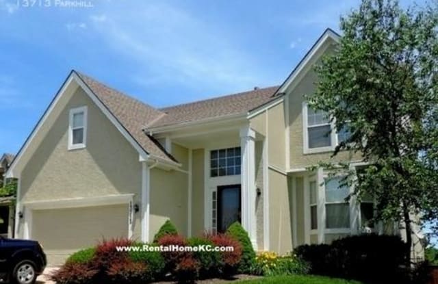 13713 Parkhill - 13713 Parkhill St, Overland Park, KS 66221