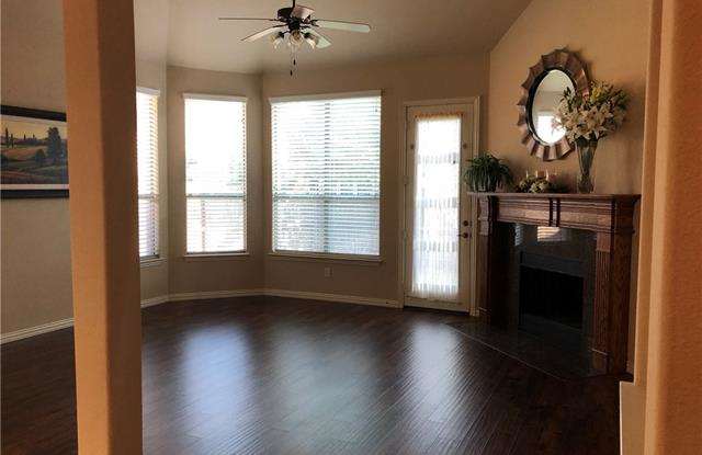 956 Cougar Drive Gallery 3