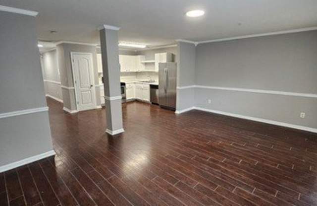 1759 Old Dogwood Gallery 4