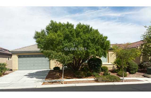 BEAUTIFUL 4 BEDROOM HOME IN SILVERSTONE COUNTRY CLUB! photos photos