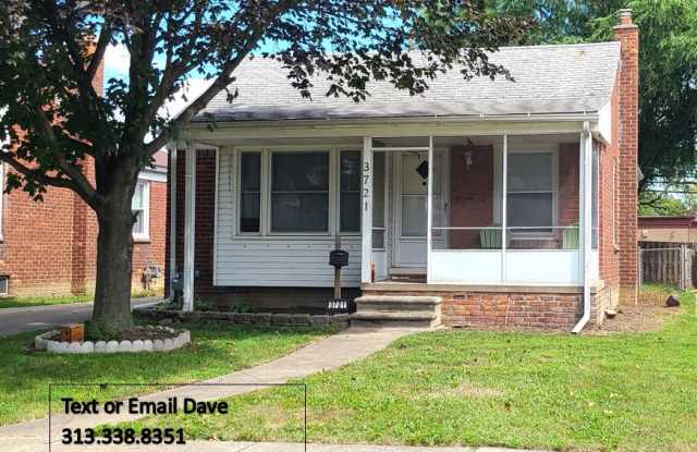 3721 Roosevelt St photos photos