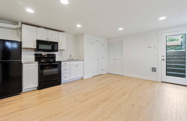 532 12th Avenue East#532B Gallery 3