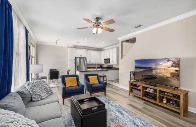 104 South Moody Avenue photos photos