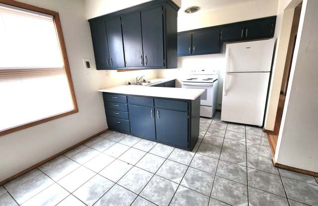 *Leasing only - 4309 N 91st Street photos photos