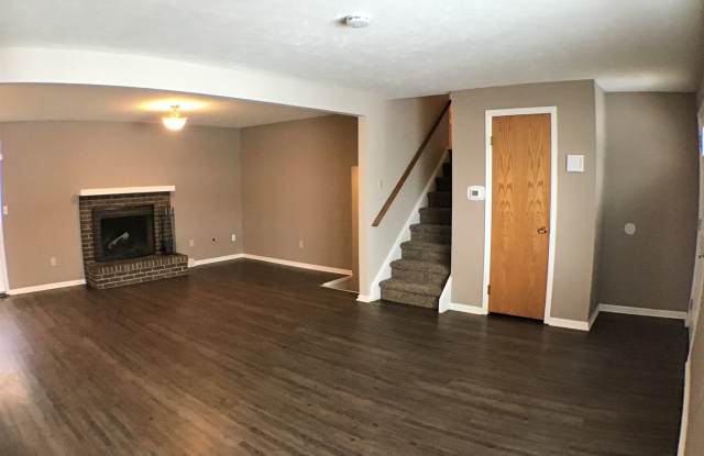 5925 W. Morraine Ave. Gallery 3