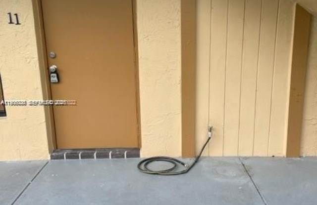 2685 W 66th St photos photos