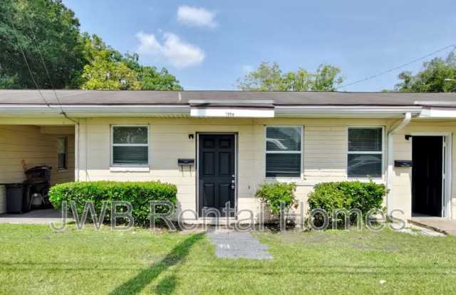 1040 Almeda St photos photos