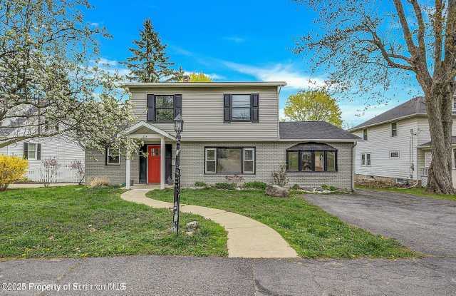 224 N Abington Road photos photos