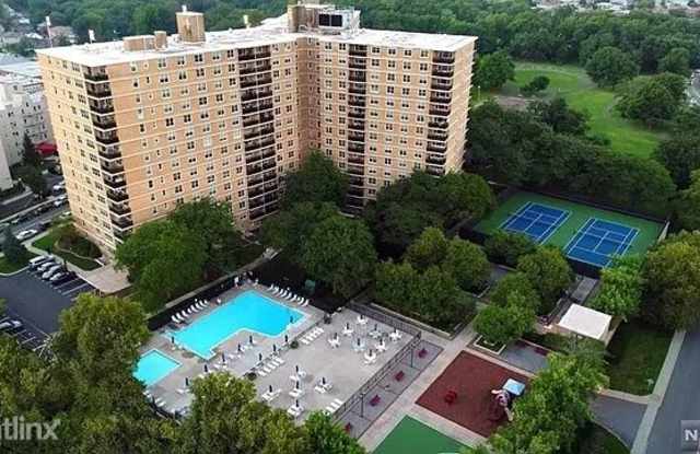 2200 N Central Rd - 2200 Central Road, Fort Lee, NJ 07024