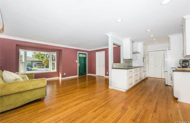 5461 E Fairbrook St Gallery 2