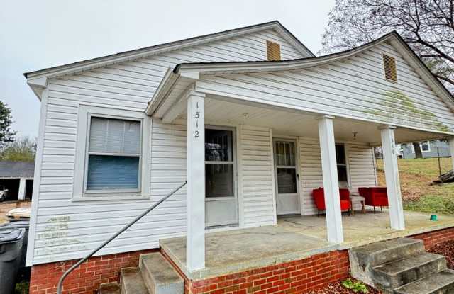 1Bd/Ba Duplex w/ open Garage off Lane St photos photos
