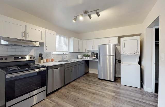 Acoma Square photos photos