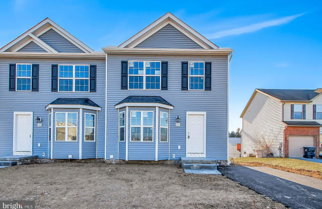 3624 KORTNI DRIVE - 3624 Kortini Drive, Weigelstown, PA 17315