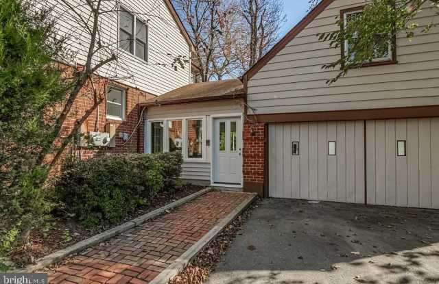 6537 BRADDOCK ROAD Gallery 3