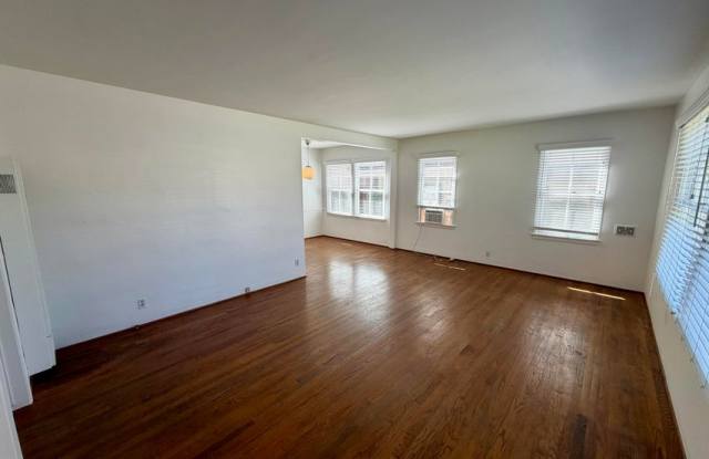 412 N. STONEMAN AVE. (651) Gallery 2