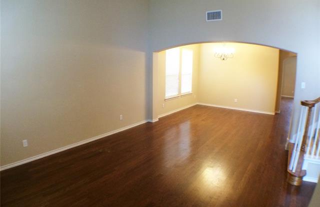 6906 Shore Breeze Court Gallery 4