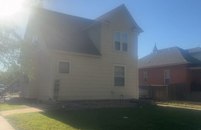 Bright  Spacious 3 Bed 1 Bath Apartment photos photos