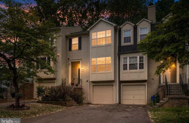 52 CHERRY BEND Court Gallery 2
