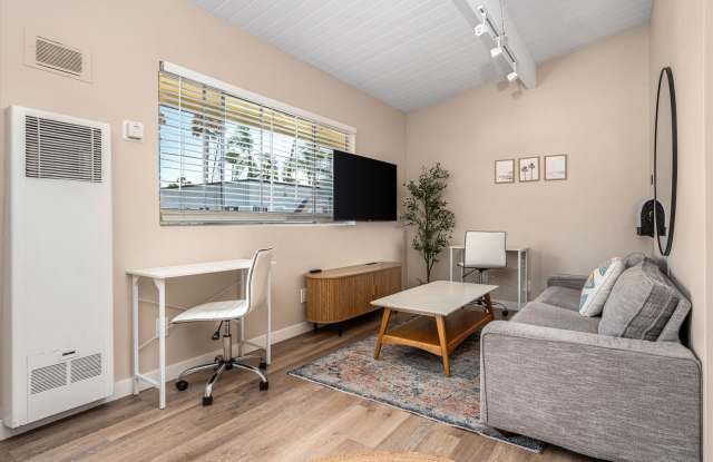 319 W Montecito St Gallery 4